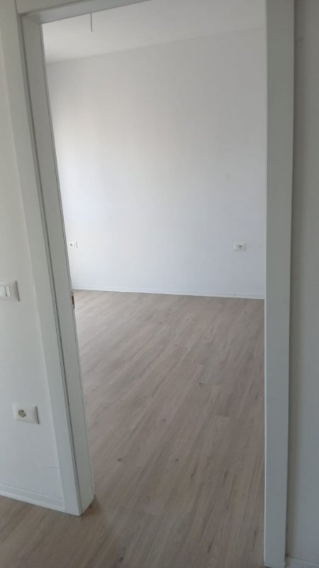 Shqiperi, shitet apartament 2+1 , 