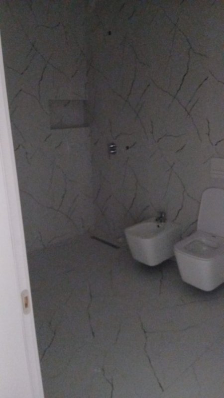 Shqiperi, shitet apartament 2+1 , 