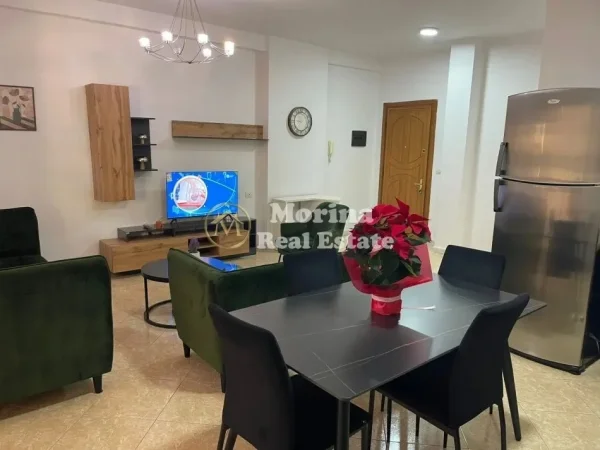 Tirane, jepet me qera apartament 2+1 Kati 4, 100 m² 700 € (Komuna e Parisit)