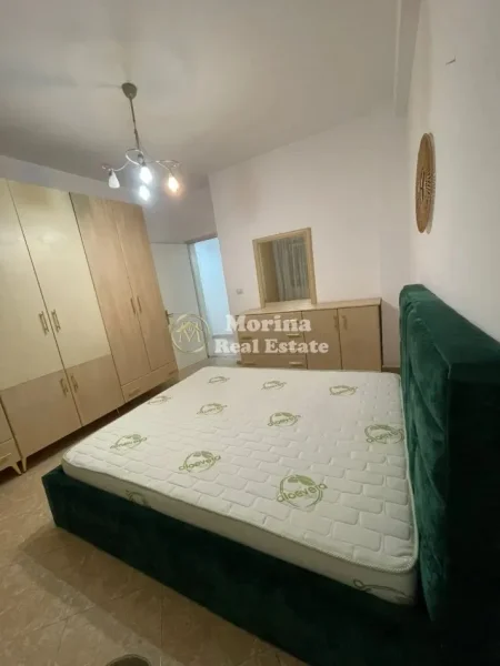 Tirane, jepet me qera apartament 2+1 Kati 4, 100 m² 700 € (Komuna e Parisit)
