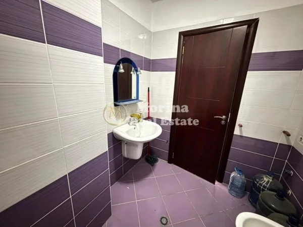 Tirane, shitet apartament 2+1 Kati 3, 103 m² 258.000 € (21 Dhjetori)