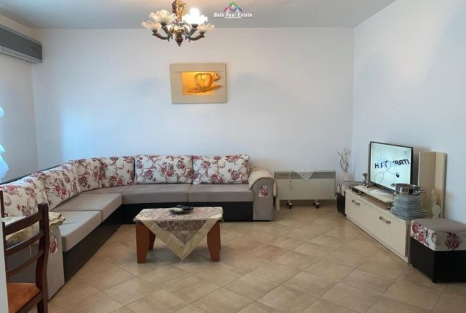 Tirane, shes apartament 1+1 Kati 12, 80 m² 165.000 € (Rruga Karl Gega)