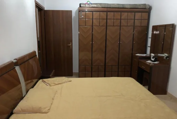 Tirane, shes apartament 1+1 Kati 12, 80 m² 165.000 € (Rruga Karl Gega)