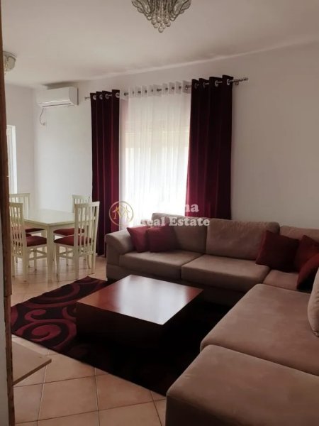 Tirane, jepet me qera apartament 1+1 Kati 2, 65 m² 350 € (Yzberisht)