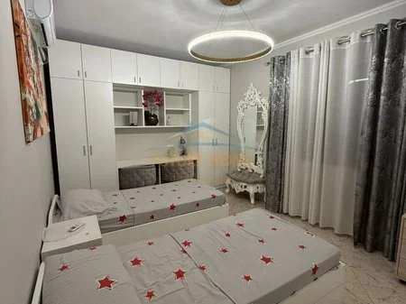 Shitet, Apartament 2+1, Rruga Hoxha Tahsim, Tiranë. AREA61380
