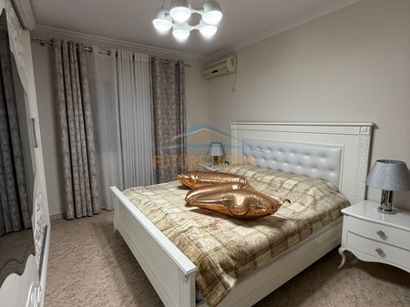 Shitet, Apartament 2+1, Rruga Hoxha Tahsim, Tiranë. AREA61380