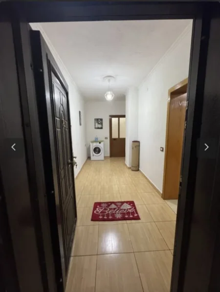 Jepet me Qira Apartament 2+1 pese minuta nga Brrylli,    450 €uro