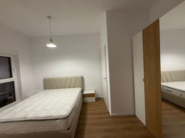Tirane, jepet me qera apartament 1+1+Ballkon Kati 8, 60 m² 500 € (Rruga Pasho Hysa)