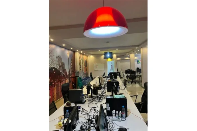 Tirane, jepet me qera ambjent biznesi , 1.000 m² (river rezidence)