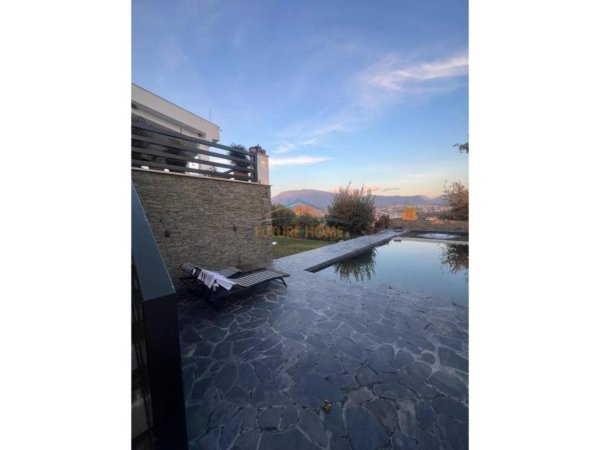 Tirane, shitet Vile 2 Katshe Kati 0, 2.250 m² 3.900.000 € (Teg)