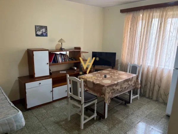 Tirane, jepet me qera apartament 3+1+Ballkon Kati 3, 90 m² 600 € (GARDA)