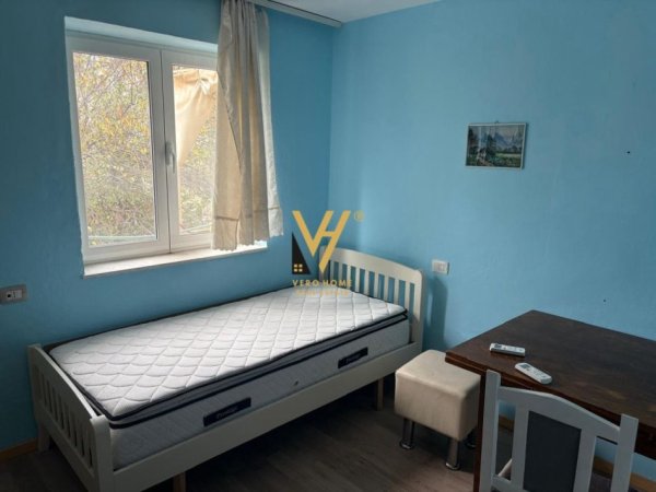 Tirane, jepet me qera apartament 3+1+Ballkon Kati 3, 90 m² 600 € (GARDA)