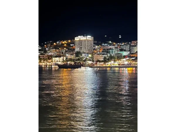 Sarande, shitet apartament 2+1+Ballkon Kati 4, 121 m² 300.000 € (Sarandë)