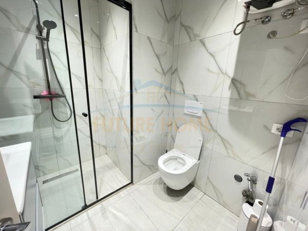 Tirane, shitet Garsoniere,  Kati 1, 30 m²  57.000 €  (Kompleksi Mangalem)