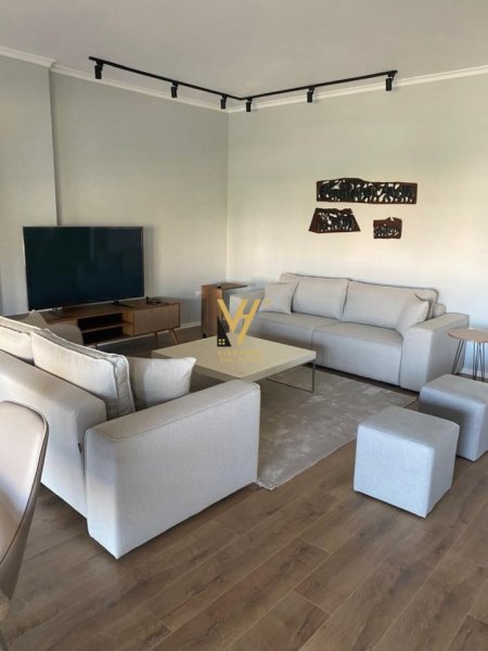 Tirane, jepet me qera apartament 2+1+Ballkon Kati 6, 120 m² 1.100 € (KOPSHTI ZOOLOGJIK)