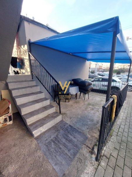 Tirane, jepet me qera ambjent biznesi Kati 0, 70 m² 800 € (SHKOLLA E BASHKUAR)