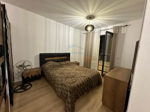 Tirane, shitet apartament 2+1+Ballkon Kati 3, 123 m² 255.000 € (Rezidenca Green Harmony, Porcelan)