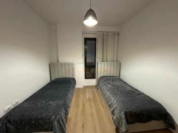 Tirane, shitet apartament 2+1+Ballkon Kati 3, 123 m² 255.000 € (Rezidenca Green Harmony, Porcelan)