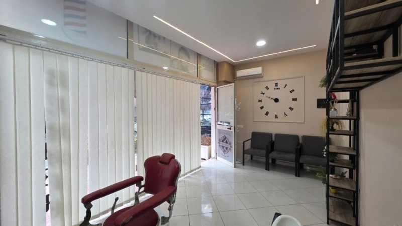 Vlore, jepet me qera , 