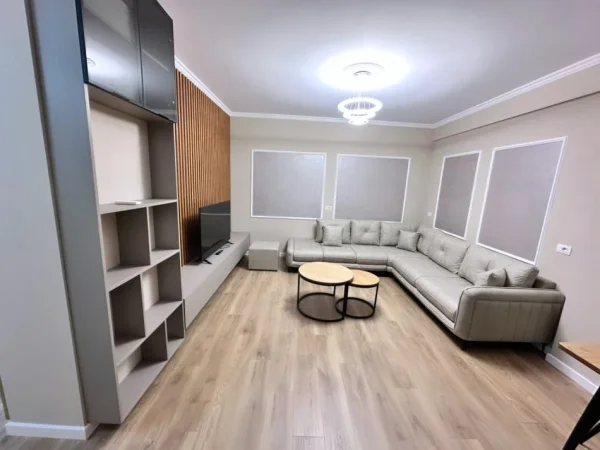 Tirane, shitet apartament 2+1 , 105 m² 165.000 € 