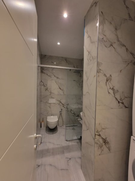 Tirane, jepet me qera apartament 1+1 Kati 0, 65 m² 620 € (Prane Rruges Durresit)