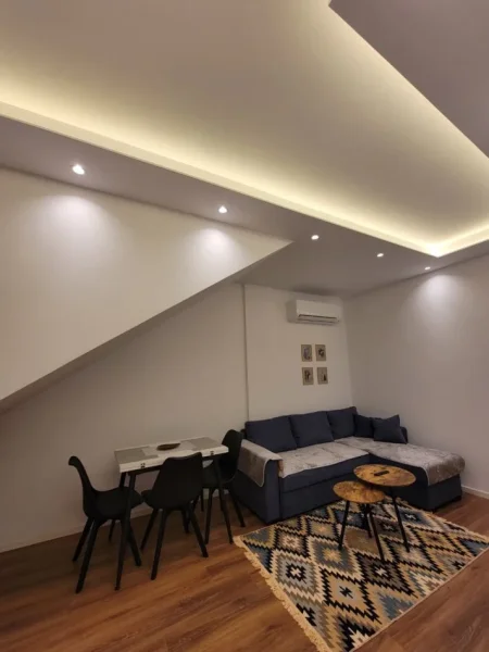 Tirane, jepet me qera apartament 1+1 Kati 0, 65 m² 620 € (Prane Rruges Durresit)