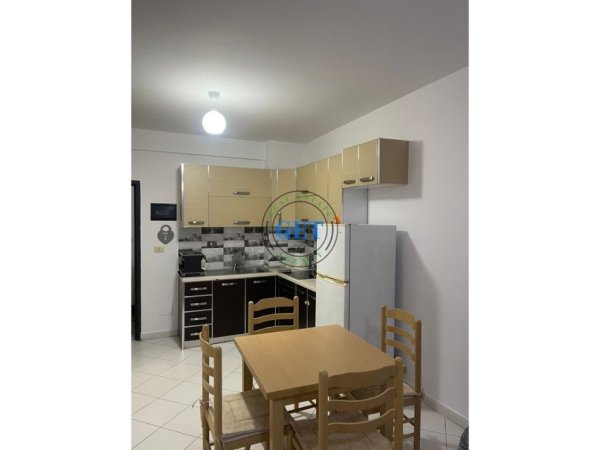Durres, jepet me qera apartament 1+1 Kati 3, 65 m² 300 € (Plazh)