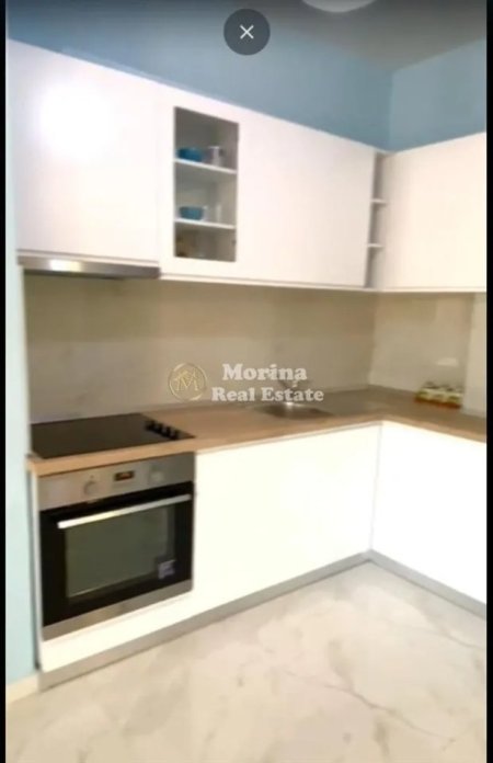 Tirane, jepet me qera apartament 1+1 Kati 8, 65 m² 500 € (Yzberisht)