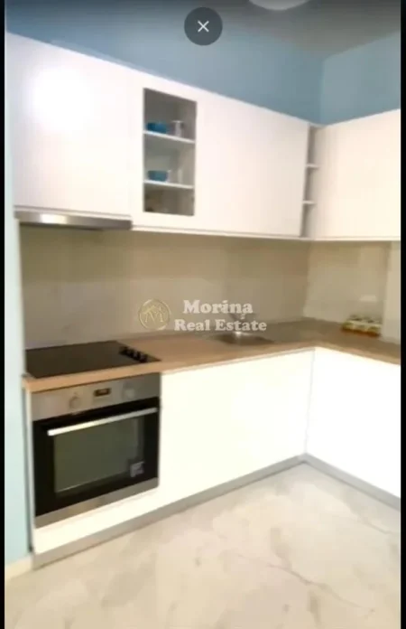 Tirane, jepet me qera apartament 1+1 Kati 8, 65 m² 500 € (Yzberisht)