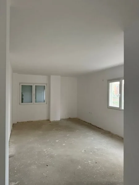Tirane, shitet apartament 3+1 , 135 m² 338.800 € (Pazari i Ri)