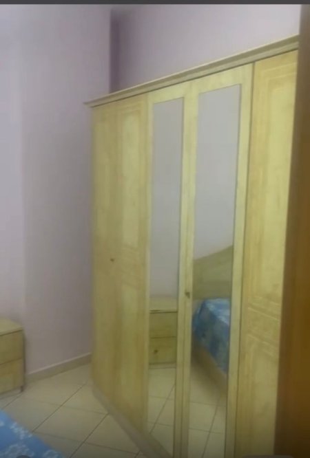 Tirane, jepet me qera shtepi 1+1 Kati 1, 75 m² 420 € (Unaza e Re)