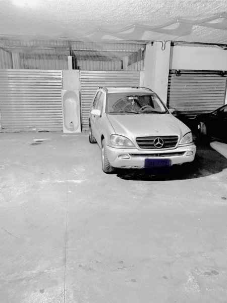 Tirane, jepet me qera garazh | post parkimi Kati -1, 25 m² 150 € 