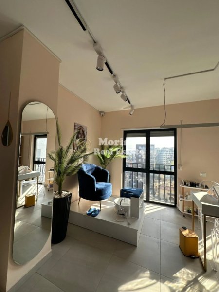 Tirane, shitet apartament 3+1 Kati 9, 116 m² 261.000 € (Rruga e Dibres)