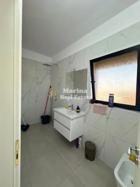 Tirane, shitet apartament 3+1 Kati 9, 116 m² 261.000 € (Rruga e Dibres)