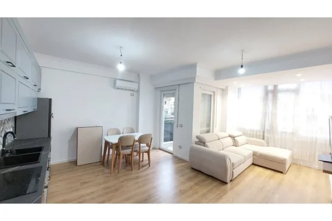 SHITET APARTAMENT 2+1 TEK MATERNITETI I RI-BRRYLI