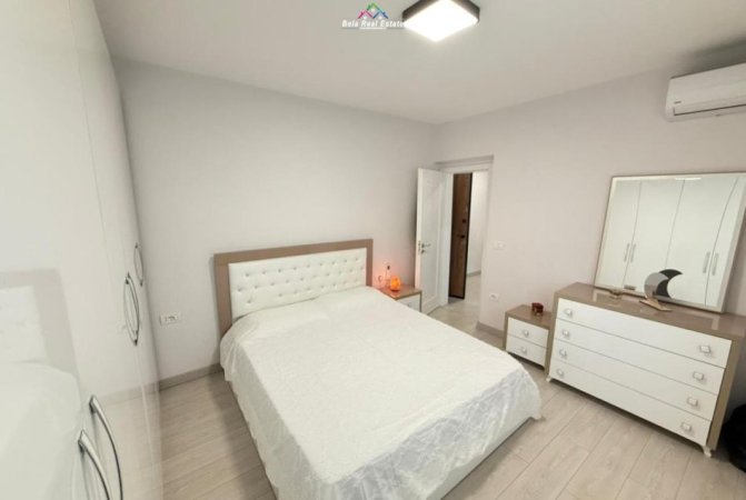 Tirane, jepet me qera apartament 1+1 Kati 4, 50 m² 650 € (Rruga e Elbasanit)