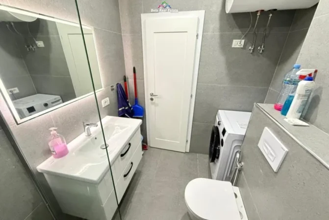 Tirane, jepet me qera apartament 1+1 Kati 4, 50 m² 650 € (Rruga e Elbasanit)