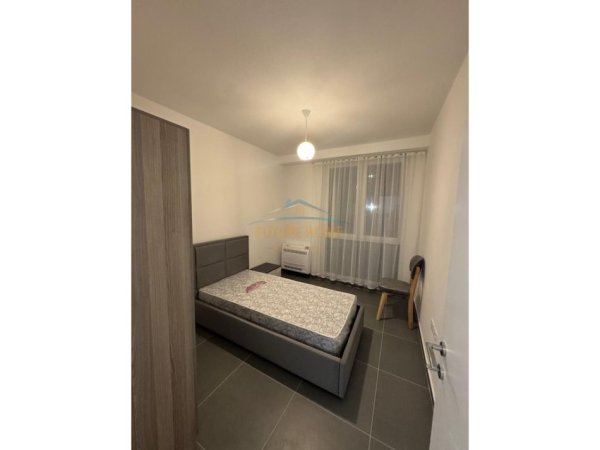 Qera, Apartament 2+1, Rruga 5 Maji, Tiranë.
