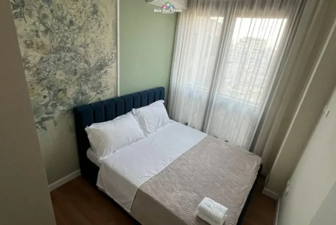 Tirane, jepet me qera apartament 2+1 Kati 7, 125 m² 1.800 € (Rruga e Barrikadave)