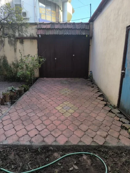 Shqiperi, jepet me qera shtepi 1+1 Kati 1, 1 m² 600 € 