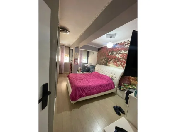 Tirane, shitet ambjent biznesi Kati 4, 89 m² 200.000 € (Kodra e Diellit)