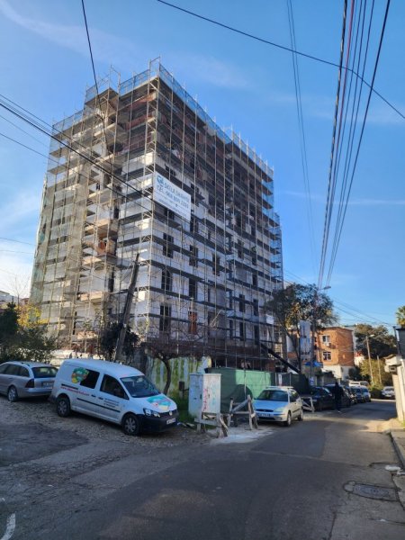 Tirane, Liste me oferta dyqan Kati 0, 54 m² 