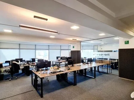 Tirane, shitet ambjent biznesi Kati 5, 290 m² 700.000 € (Rruga e Dibres)