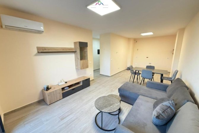 Tirane, jepet me qera apartament 2+1 Kati 2, 110 m² 650 € (Rruga Kongresi i Manastirit)