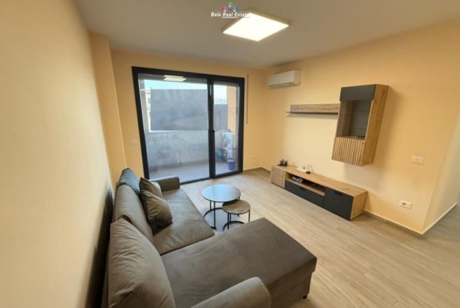 Tirane, jepet me qera apartament 2+1 Kati 2, 110 m² 650 € (Rruga Kongresi i Manastirit)