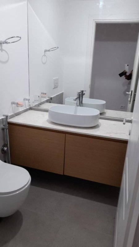 Tirane, shes apartament 3+1+Ballkon Kati 3, 360 m² 800.000 € (Rruga Fuat Toptani)