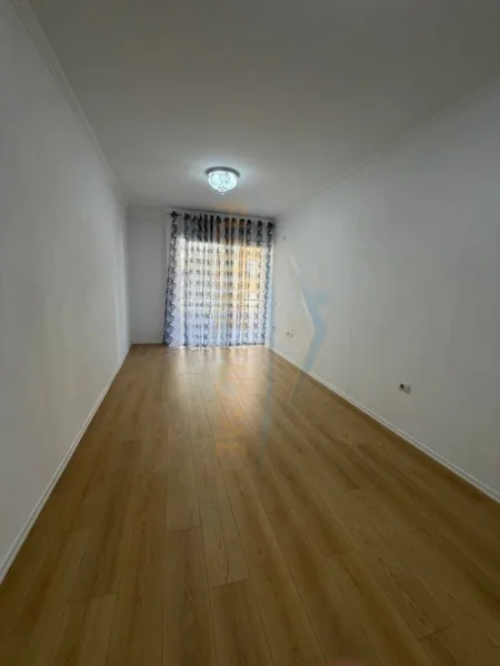 Tirane, shitet apartament 2+1 Kati 3, 75 m² 120.000 € (FRESK,RRUGA E THESARIT)