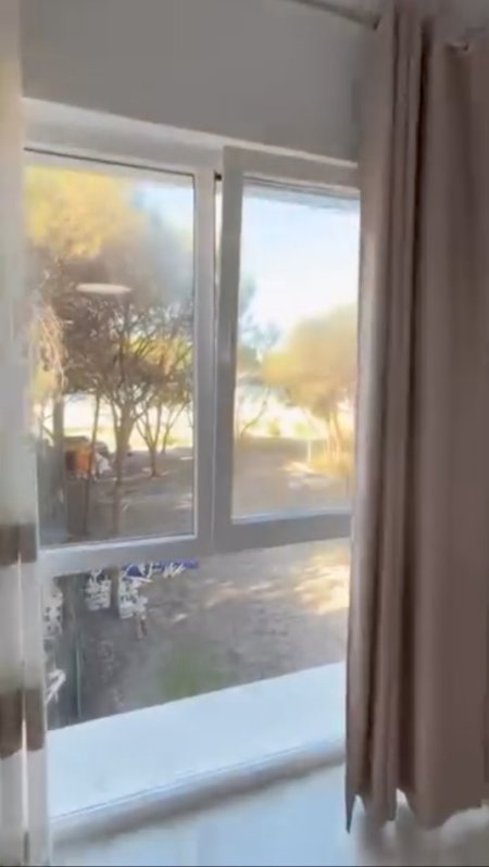 Shes Apartment 20m large nga deti plazh Mali Robit Golem