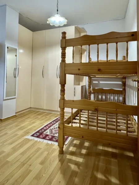 Tirane, jap me qera apartament 2+1+Aneks+Ballkon Kati 3, 100 m² 680 € (Rr. Dibres)