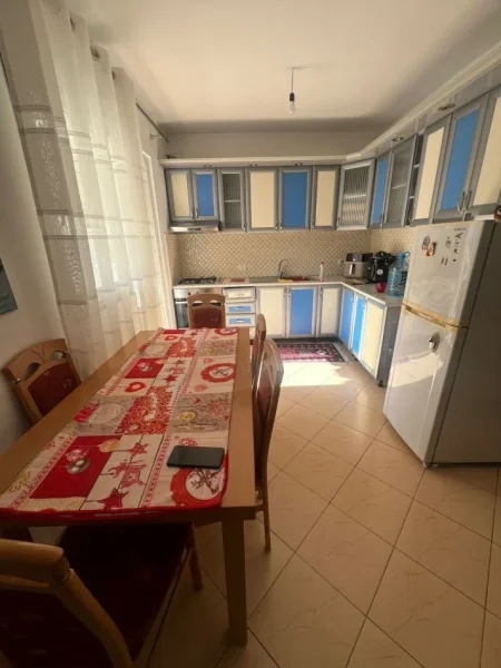Tirane, shitet apartament 2+1+Ballkon Kati 3, 96 m² 125.000 € 